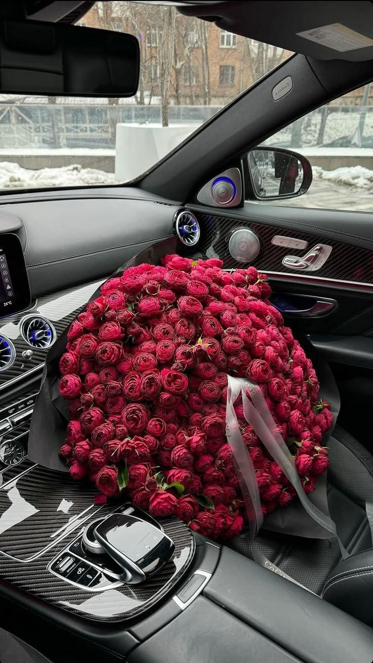 Grove Passage Atlas workshop space where corporate flower arrangements are designed and prepared for business delivery